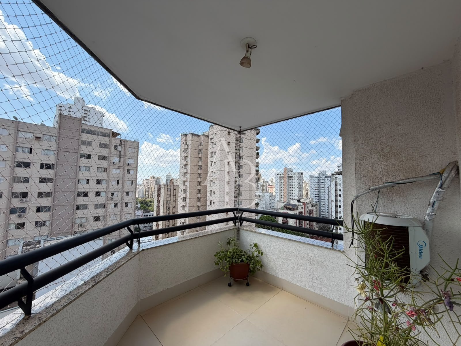 Apartamento à venda | Melhor 3Q 1S Reformado no Setor Oeste